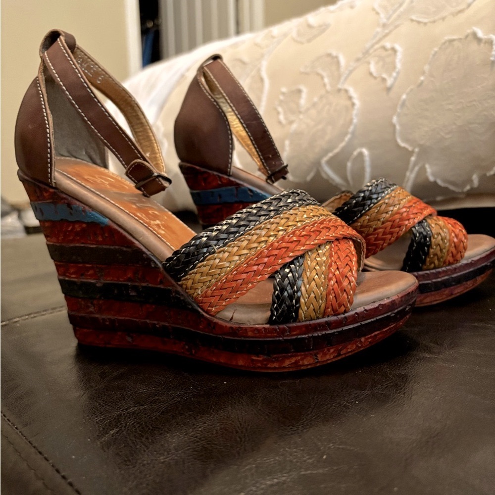 ELITE BY CONKUS Wedge Heels - Size 6